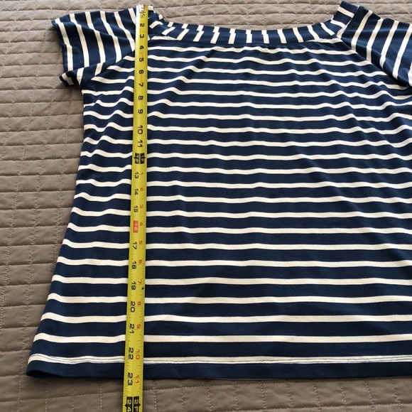 EUC-🌌 Skye’s The Limit Striped Top - Picture 3 of 7